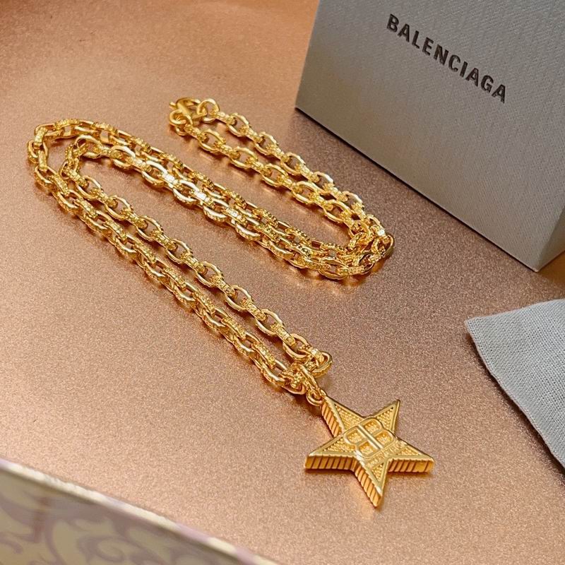 Balenciaga necklace 01lyr17
